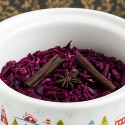 Varză roșie călită cu portocală și mirodenii